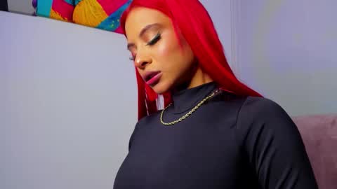 M A R I A N E online show from January 2026 06:51:02 AM