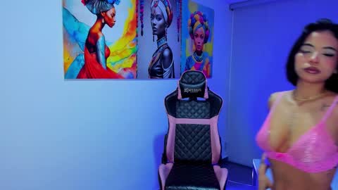 M A R I A N E online show from February 2026 02:30:01 AM