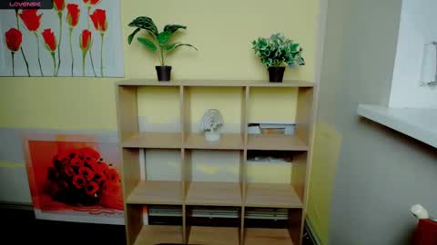 Mariia online show from February 2025 09:11:01 AM