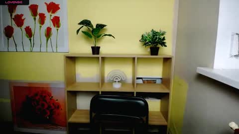 Mariia online show from March 2025 02:45:02 PM