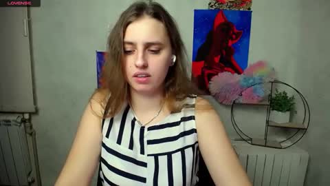 Mariia online show from November 2025 03:59:01 PM