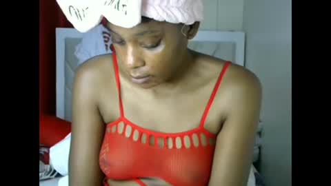 Snapshot of maribellah1 chatting on December 2024 11:11:01 PM Pauline online show from December 2024 11:11:01 PM