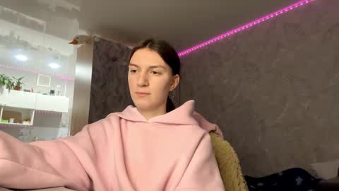 Snapshot of maribethgradowski chatting on March 2026 03:18:01 PM Eva online show from March 2026 03:18:01 PM