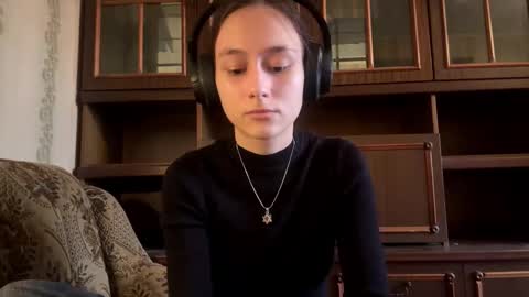 Snapshot of maricruzsilleman chatting on March 2026 03:07:02 PM Lois online show from March 2026 03:07:02 PM