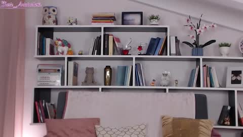 Maria online show from November 2025 07:16:01 PM