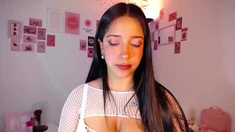 Nicolle online show from February 2026 08:46:02 PM