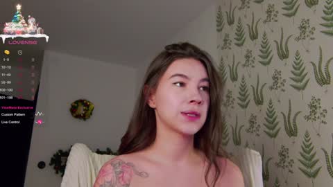 Snapshot of marie_diaze chatting on December 2024 05:12:02 AM Marie LEAVE YOUR WITH ME online show from December 2024 05:12:02 AM