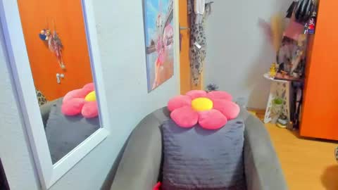 Snapshot of marie_marie03 chatting on February 2025 06:21:02 AM Marie online show from February 2025 06:21:02 AM