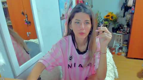 Snapshot of marie_marie03 chatting on September 2025 05:53:02 AM Marie online show from September 2025 05:53:02 AM