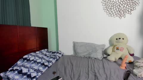 700 pm Washington time online show from January 2025 04:11:02 AM