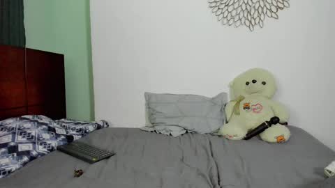 700 pm Washington time online show from January 2025 04:33:02 AM