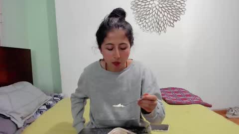 700 pm Washington time online show from February 2025 01:14:02 AM