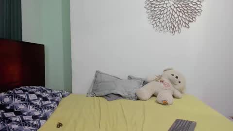 700 pm Washington time online show from February 2025 03:23:02 AM