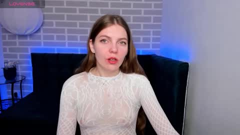 Mary 3 online show from October 2025 01:42:02 AM