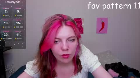Snapshot of marie_reyess chatting on July 2026 12:33:02 PM Marie 3 online show from July 2026 12:33:02 PM