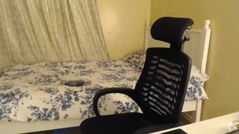 mariejuana online show from October 2025 04:53:02 PM