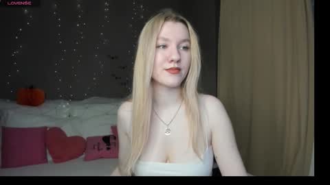 mariel_brown online show from October 2025 09:11:01 AM