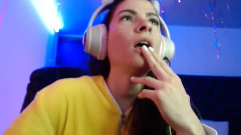 Mariie online show from January 2025 02:09:01 PM