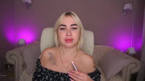 Mariella online show from October 2025 12:22:02 PM