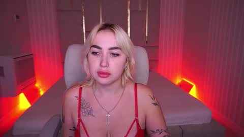 Mariella online show from October 2025 08:09:02 PM