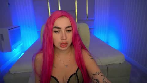 Mariella online show from October 2025 07:59:01 PM