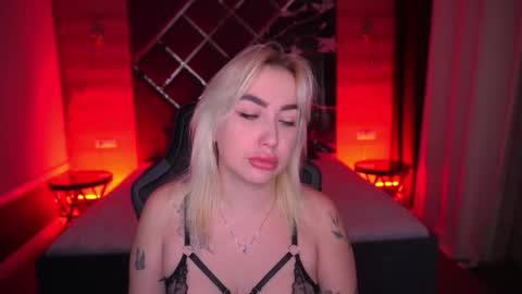 Mariella online show from October 2025 07:36:02 PM