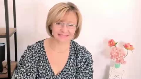Snapshot of mariemature chatting on June 2026 05:43:02 AM MarieMature online show from June 2026 05:43:02 AM