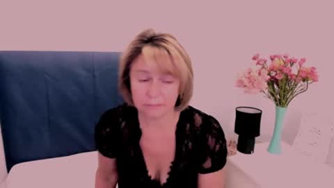 Snapshot of mariemature chatting on July 2026 06:21:02 AM MarieMature online show from July 2026 06:21:02 AM