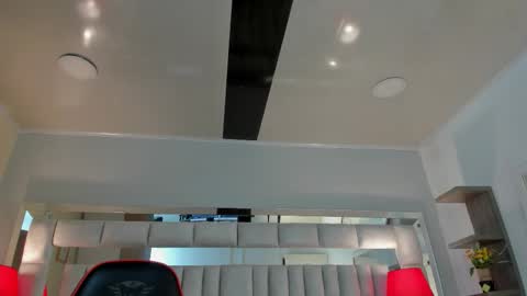 mariiahneedles online show from October 2025 02:34:01 AM