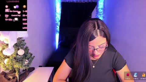 Snapshot of mariiana_hasper chatting on January 2025 11:17:01 PM Mariana Hasper online show from January 2025 11:17:01 PM