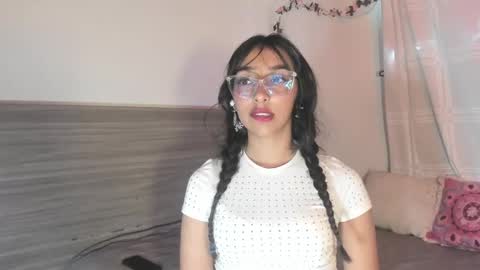 Snapshot of marijaneh chatting on September 2025 12:04:02 PM Luna Dulk online show from September 2025 12:04:02 PM