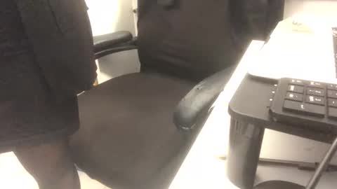 Mary... online show from April 2026 04:12:02 PM