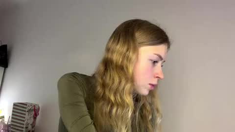 Snapshot of mariluspringle chatting on February 2026 05:22:02 PM Elisabeth online show from February 2026 05:22:02 PM