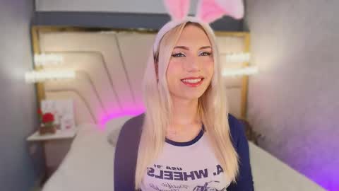Snapshot of mariluu_ chatting on May 2026 01:17:01 PM Mariluu online show from May 2026 01:17:01 PM