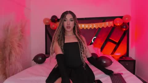 Marilyn online show from October 2025 05:03:02 AM