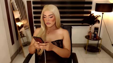 Snapshot of marinamorets chatting on February 2025 07:35:01 AM marina online show from February 2025 07:35:01 AM