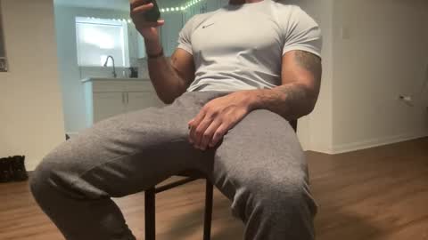 Z online show from December 2025 06:57:02 PM