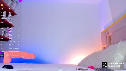 marinelaveau online show from March 2025 05:35:01 AM