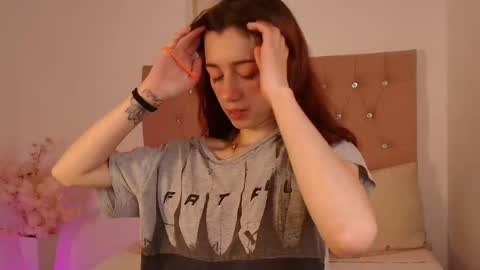 Snapshot of marinette_lux chatting on October 2025 12:22:02 PM marinette online show from October 2025 12:22:02 PM