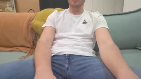 Snapshot of mario_pseudo chatting on March 2026 08:33:01 PM Mario online show from March 2026 08:33:01 PM