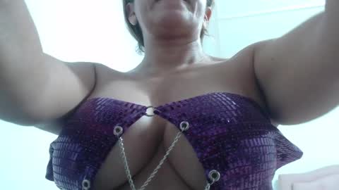 Snapshot of mariska_69 chatting on February 2025 06:30:02 AM mariska_69 online show from February 2025 06:30:02 AM