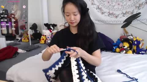 Snapshot of marissapeach chatting on November 2025 02:41:01 PM MarissaPeach online show from November 2025 02:41:01 PM