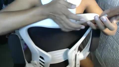 edelyn online show from March 2026 01:22:01 AM