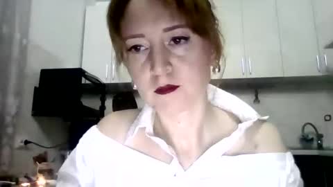 mariza_love359092 online show from February 2026 09:57:02 PM