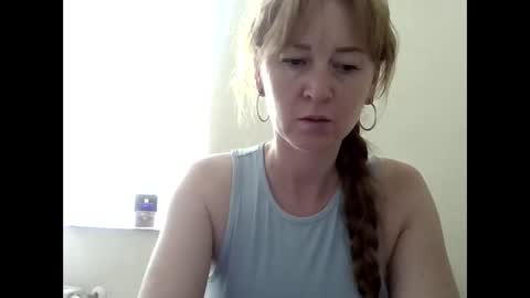 Snapshot of marizafouset chatting on June 2026 02:19:01 PM MarizaFouset online show from June 2026 02:19:01 PM
