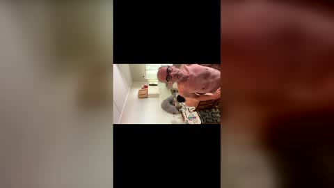 mark_and_lola online show from February 2026 05:12:02 AM