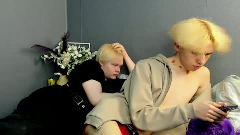 mark_brain online show from April 2026 07:03:01 PM