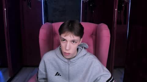 Mark online show from October 2025 10:49:02 AM