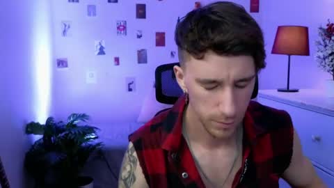 Snapshot of mark_caron chatting on May 2026 01:44:01 AM mark_caron online show from May 2026 01:44:01 AM