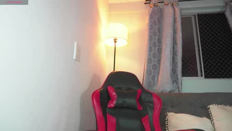 Snapshot of mark_hazze chatting on May 2026 11:23:04 PM Mark online show from May 2026 11:23:04 PM